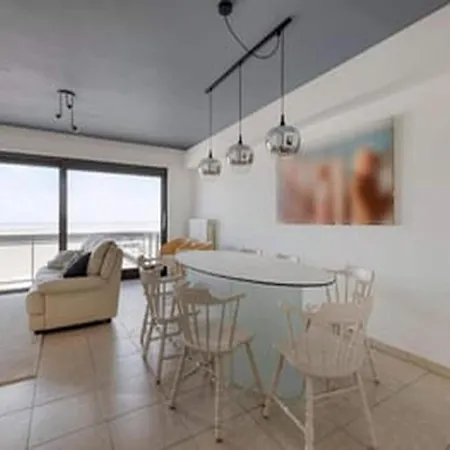 Apartamento Sea View For 6 In Zeedijk Blankenberge