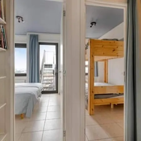 Sea View For 6 In Zeedijk *