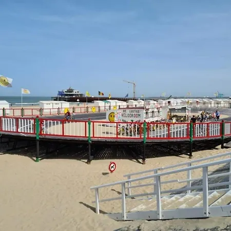 شقة Sea View For 6 In Zeedijk *